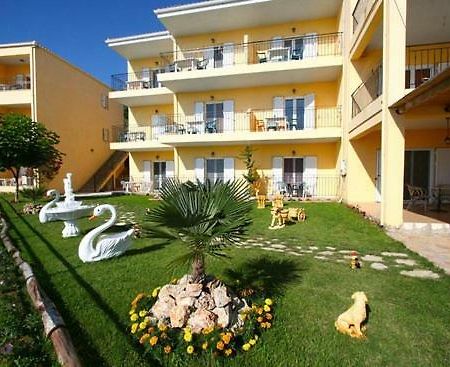 Alexios Apartments Perdika  Dış mekan fotoğraf